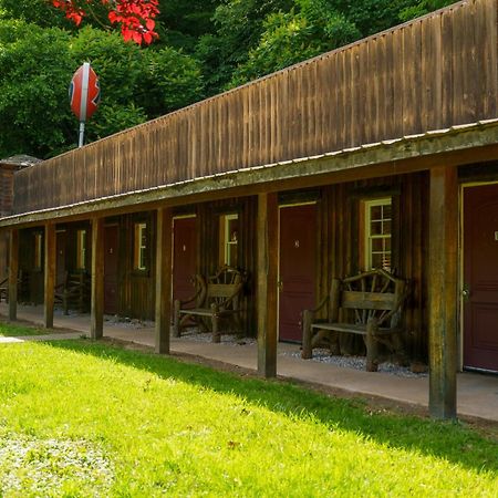 Seneca Pines Lodge Seneca Rocks Ngoại thất bức ảnh