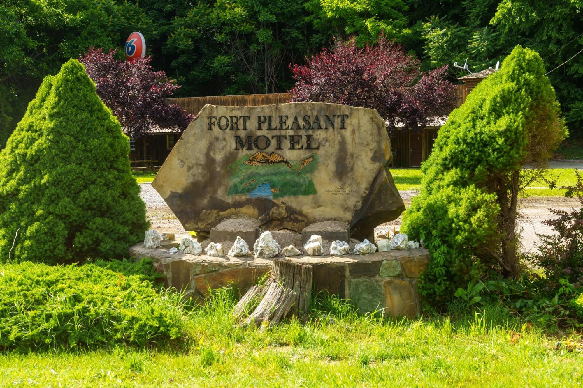 Seneca Pines Lodge Seneca Rocks Ngoại thất bức ảnh